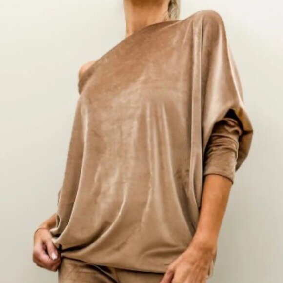 Explore More Sweatshirt by Canadian Designer Diane Kroe - Picture 2 of 4